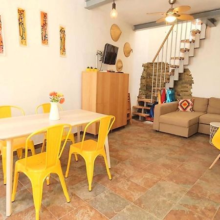 Lovelystay - Yellow Submarine House Lagos Eksteriør billede