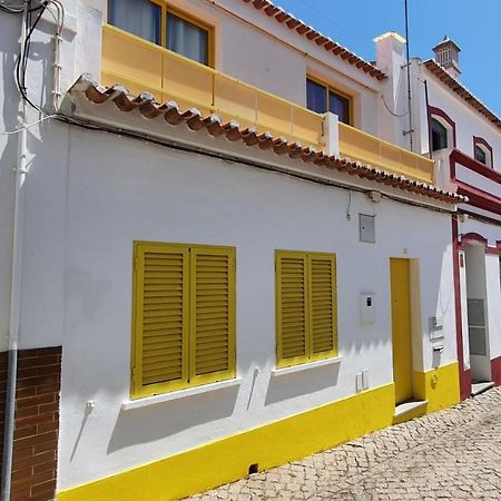 Lovelystay - Yellow Submarine House Lagos Eksteriør billede