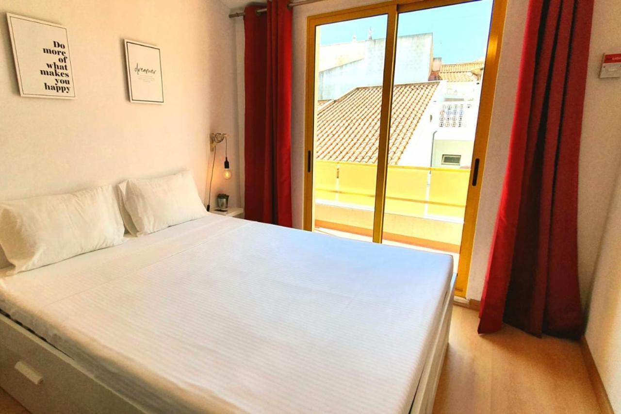 Lovelystay - Yellow Submarine House Lagos Eksteriør billede
